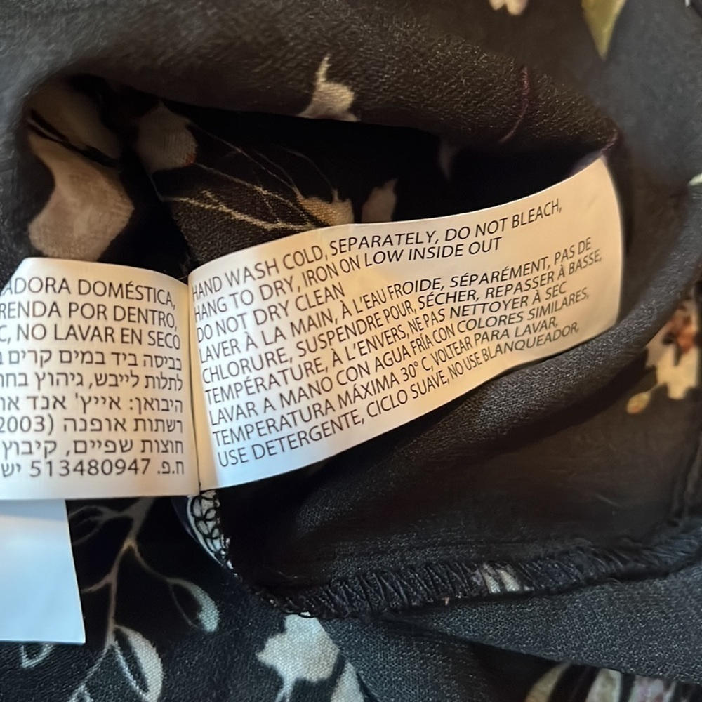 Dex Printed Tie Sleeve Top - Picture 10 of 10